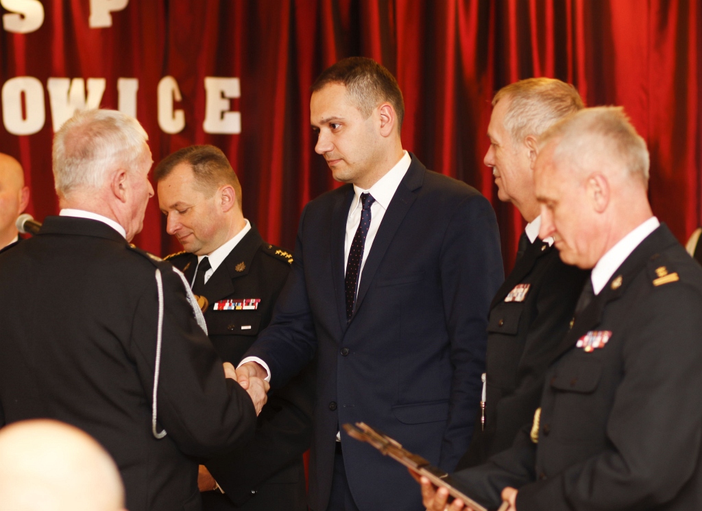 Przekazanie samochodu ratowniczo - gaśniczego OSP w Miłkowicach
