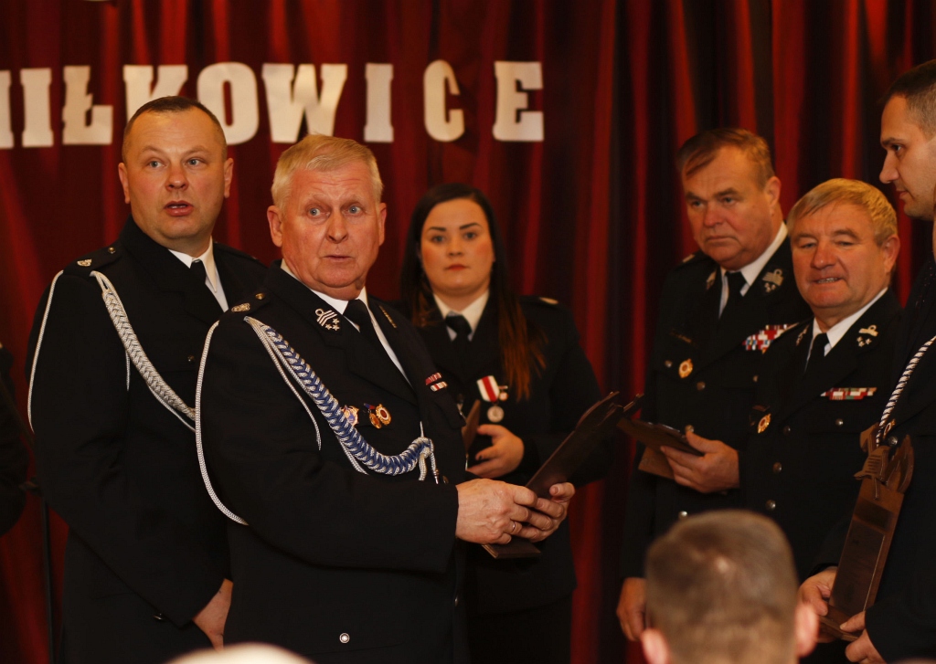 Przekazanie samochodu ratowniczo - gaśniczego OSP w Miłkowicach