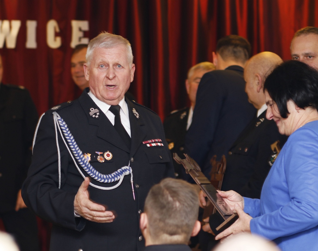 Przekazanie samochodu ratowniczo - gaśniczego OSP w Miłkowicach