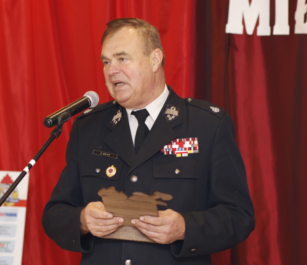 Przekazanie samochodu ratowniczo - gaśniczego OSP w Miłkowicach