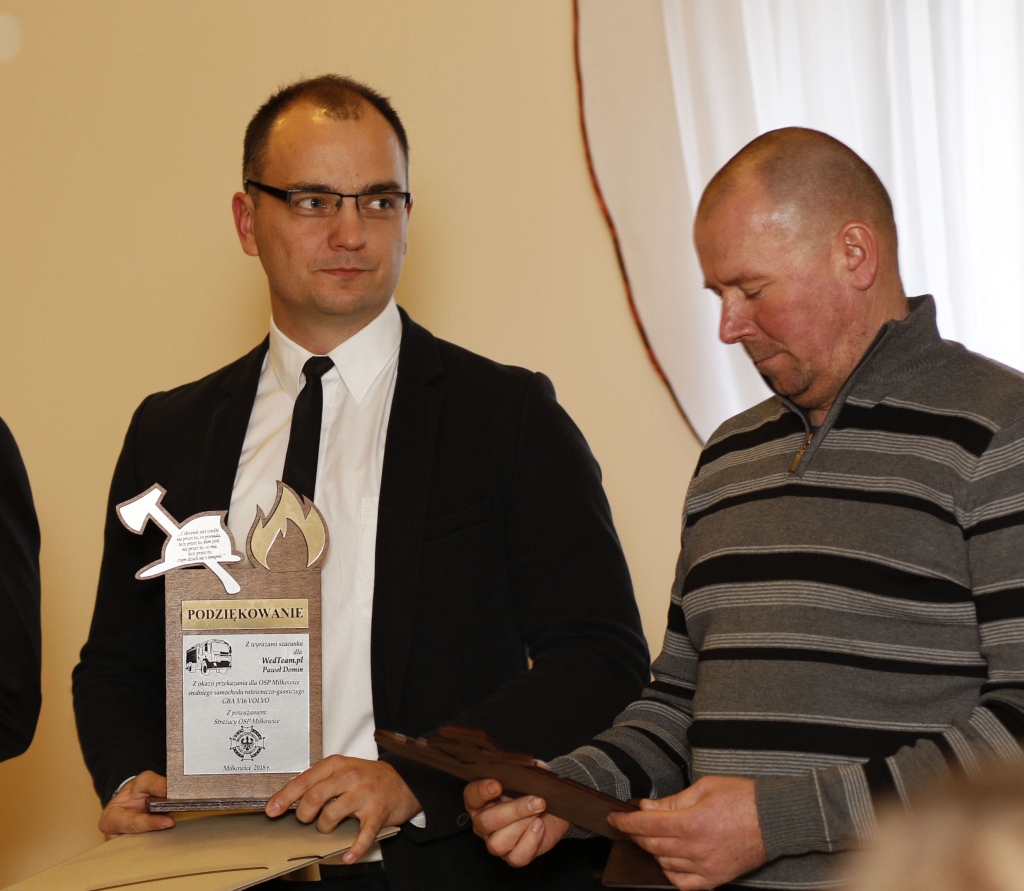 Przekazanie samochodu ratowniczo - gaśniczego OSP w Miłkowicach