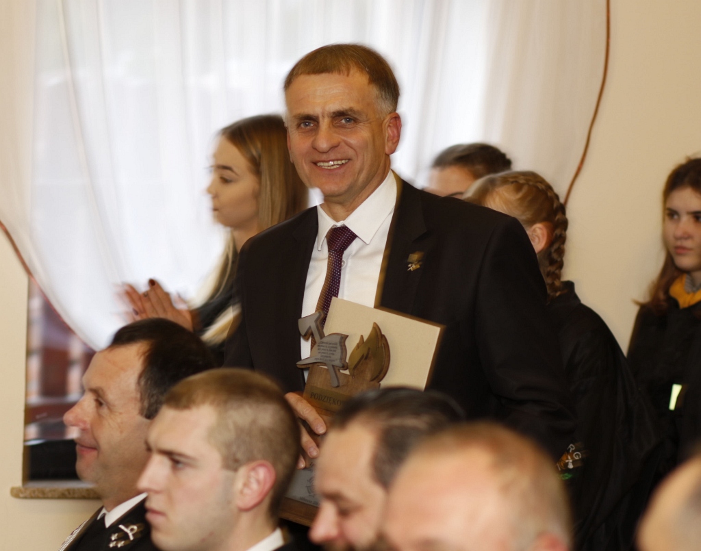 Przekazanie samochodu ratowniczo - gaśniczego OSP w Miłkowicach