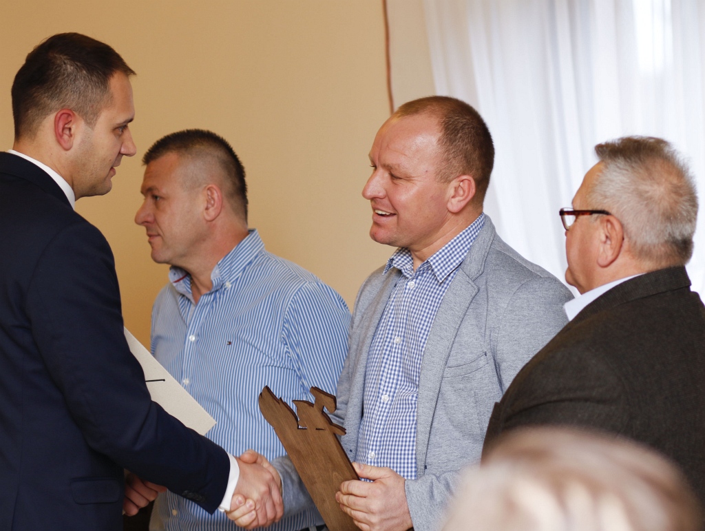 Przekazanie samochodu ratowniczo - gaśniczego OSP w Miłkowicach