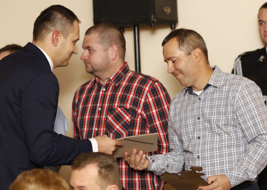Przekazanie samochodu ratowniczo - gaśniczego OSP w Miłkowicach