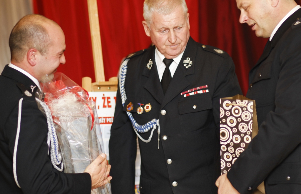 Przekazanie samochodu ratowniczo - gaśniczego OSP w Miłkowicach