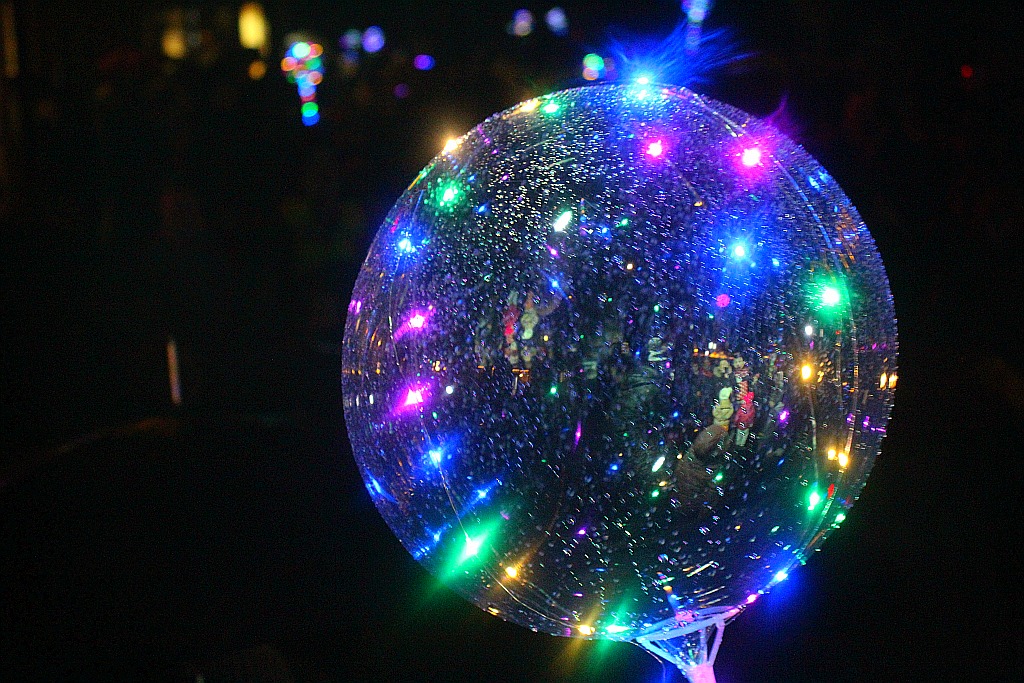 Iluminacje w Legnicy już zachwycają i cieszą i oczy