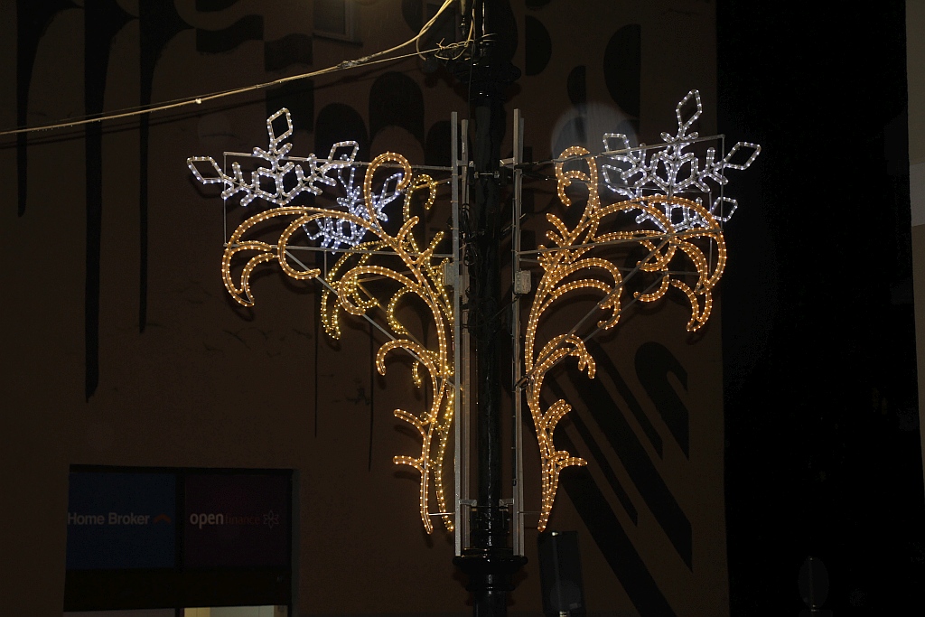 Iluminacje w Legnicy już zachwycają i cieszą i oczy