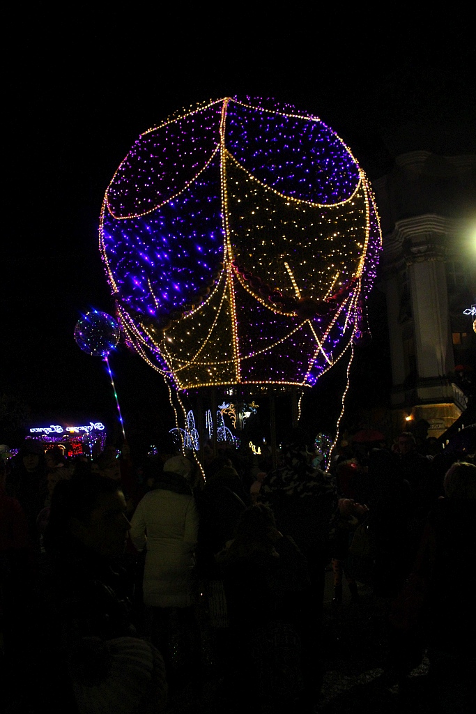 Iluminacje w Legnicy już zachwycają i cieszą i oczy