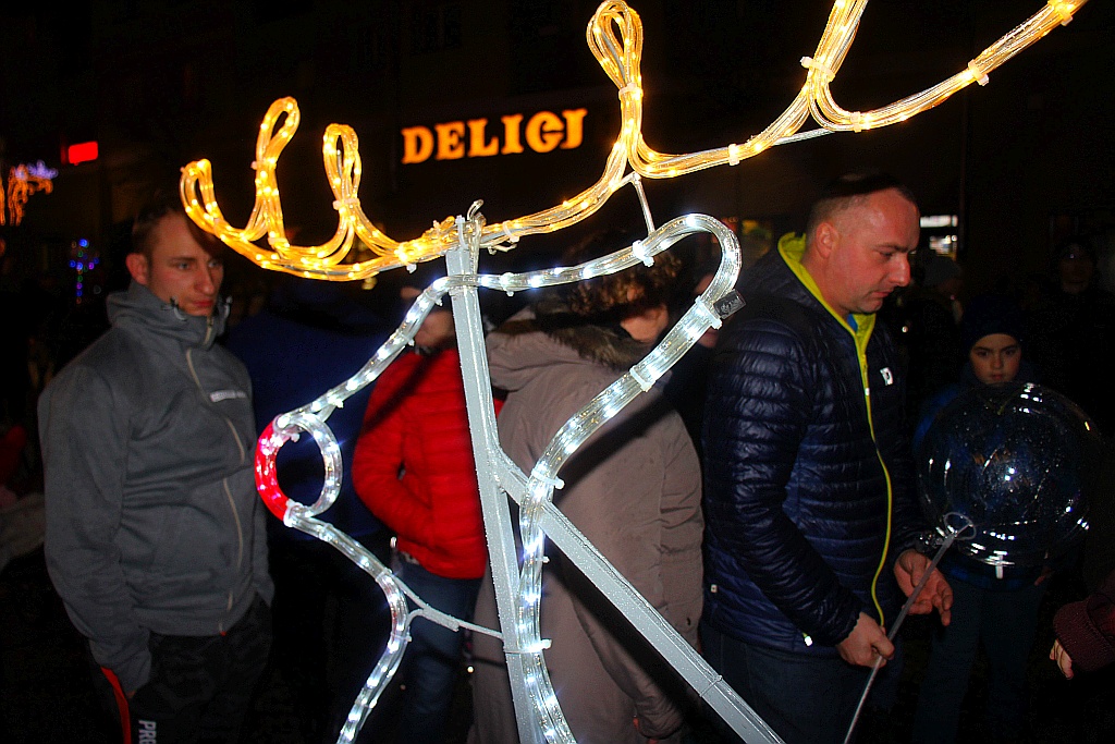 Iluminacje w Legnicy już zachwycają i cieszą i oczy