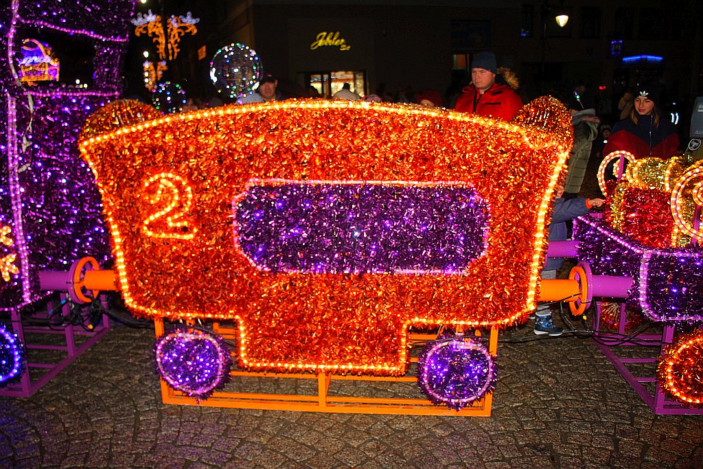 Iluminacje w Legnicy już zachwycają i cieszą i oczy