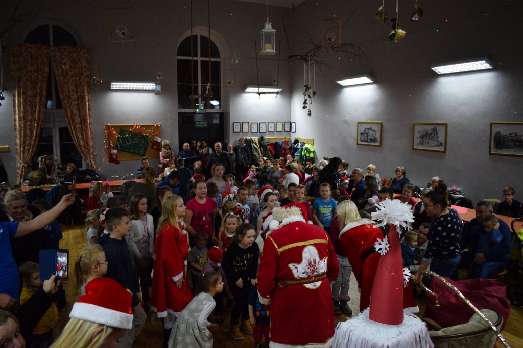 Dzieci z gminy Prochowice już cieszą się z wizyty Mikołaja