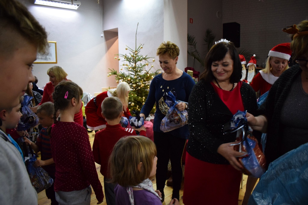 Dzieci z gminy Prochowice już cieszą się z wizyty Mikołaja