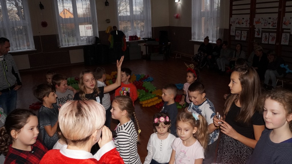 Święty Mikołaj obdarował wszystkie dzieci z gminy Kunice