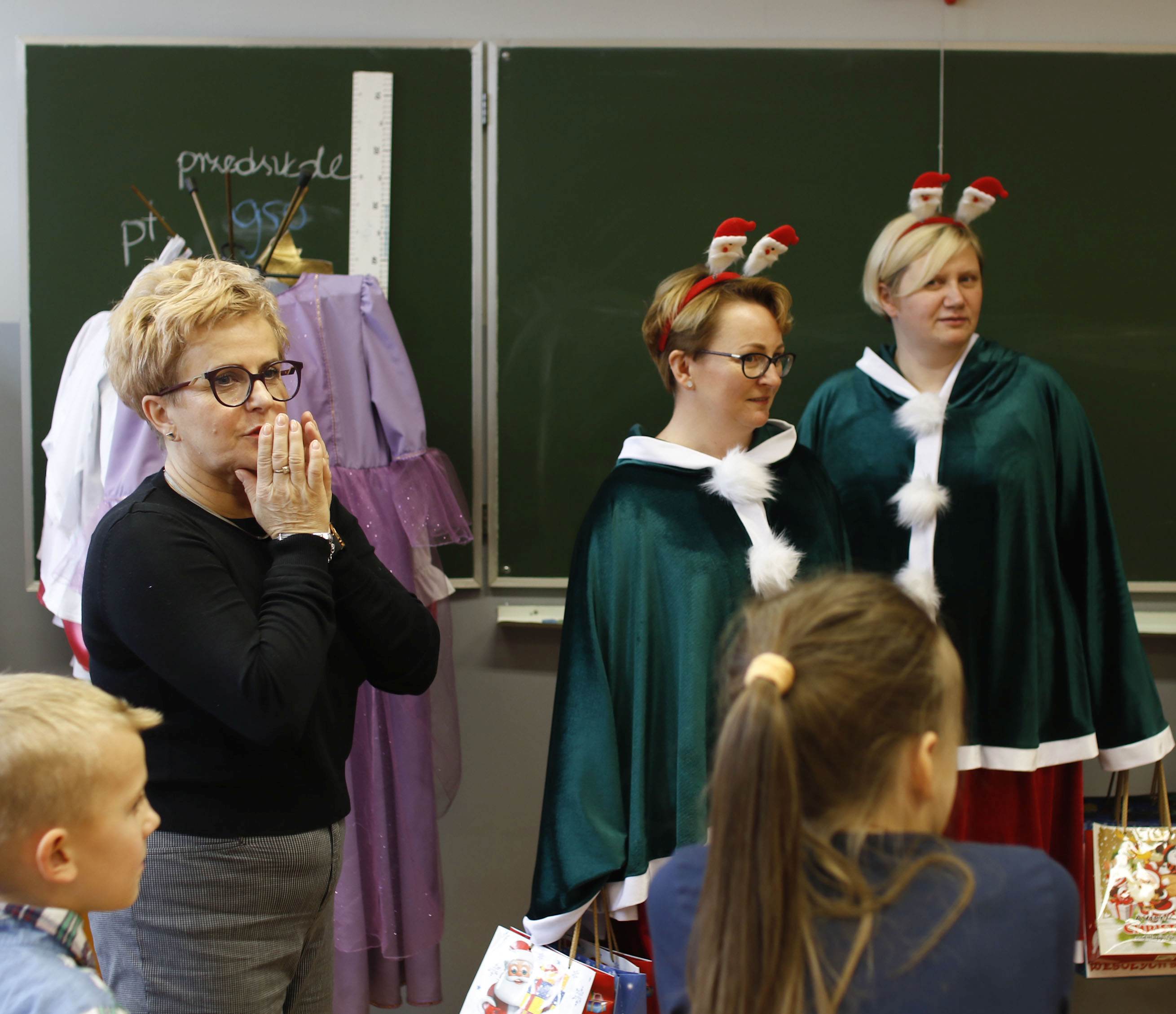 Mali mieszkańcy gminy Miłkowice obdarowani przez Mikołaja