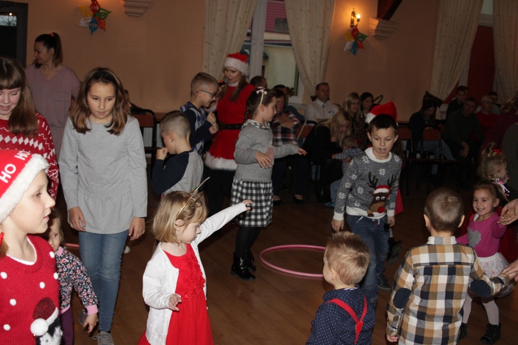 Święty Mikołaj obdarował wszystkie dzieci z gminy Kunice