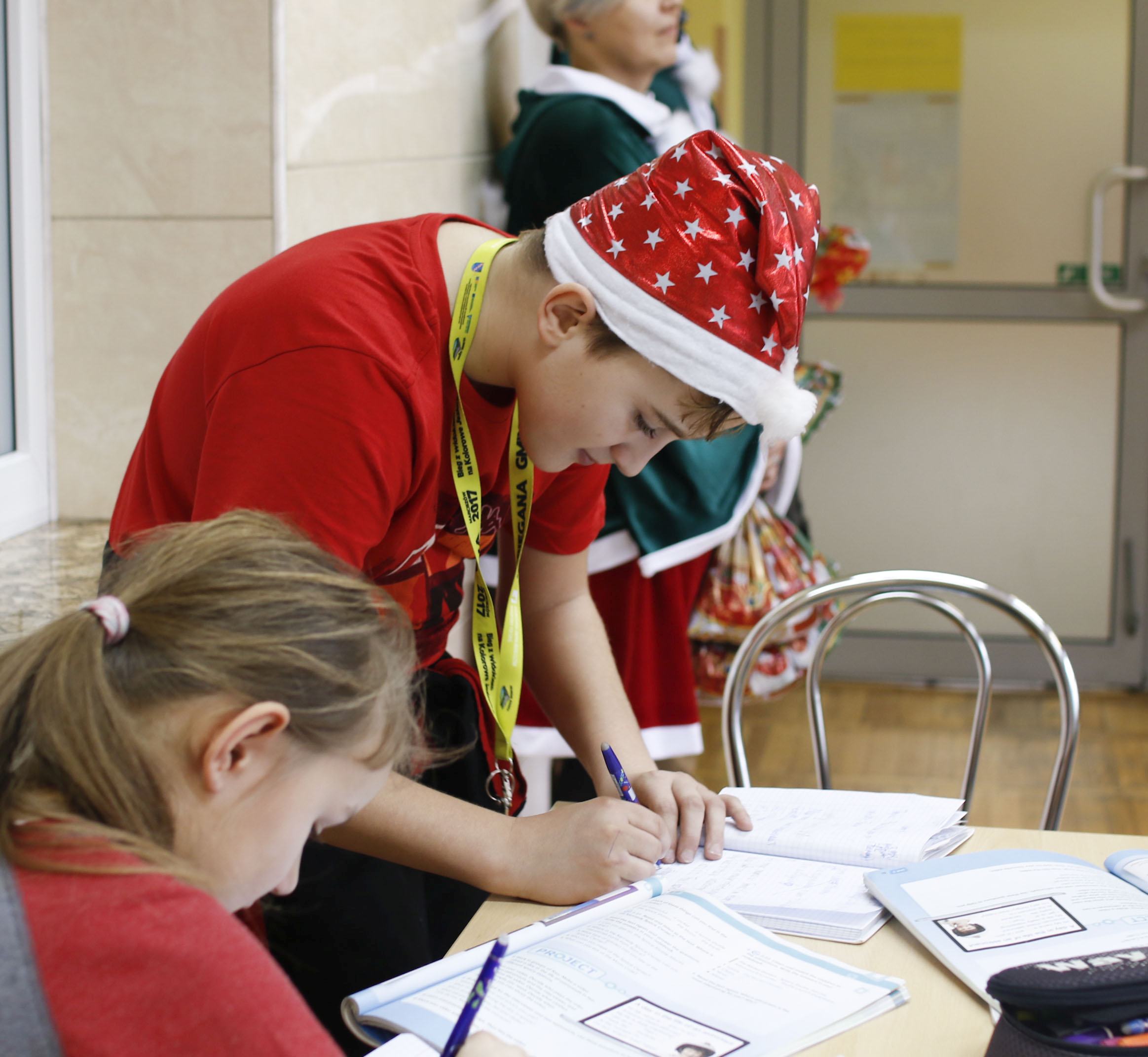 Mali mieszkańcy gminy Miłkowice obdarowani przez Mikołaja