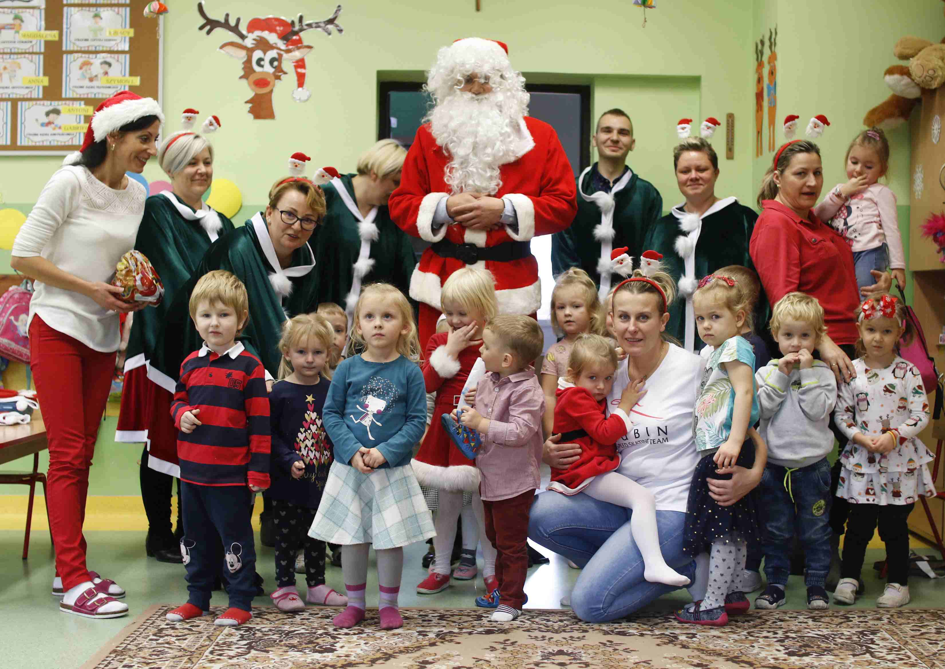 Mali mieszkańcy gminy Miłkowice obdarowani przez Mikołaja