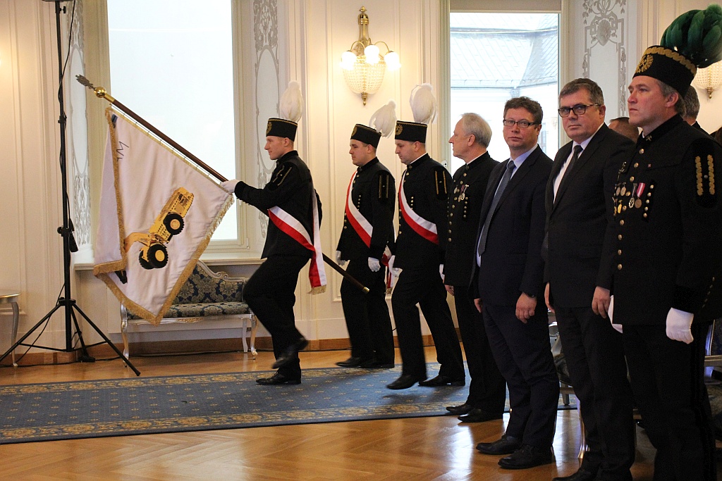 Pracownicy KGHM Zanam zostali odznaczeni z okazji Barbórki