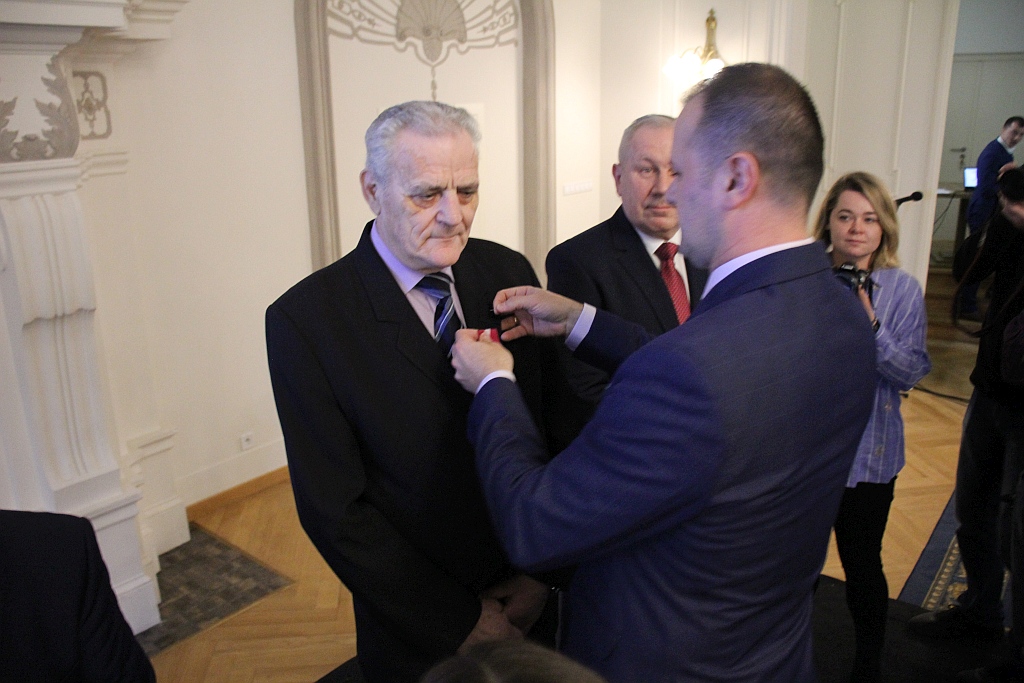 Pracownicy KGHM Zanam zostali odznaczeni z okazji Barbórki