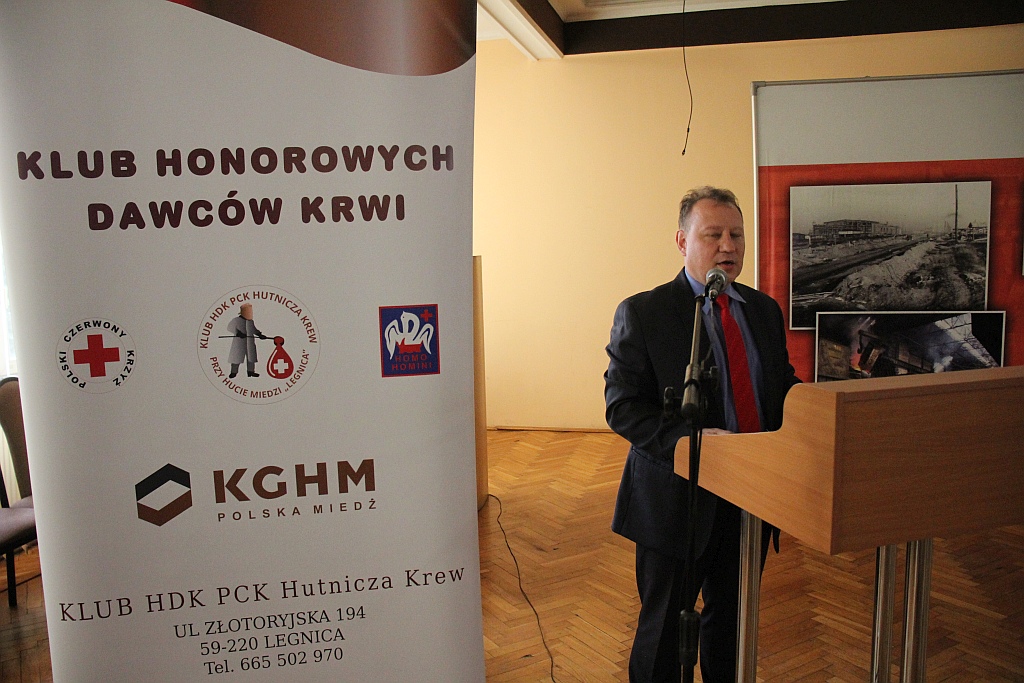 Honorowi dawcy z Hutniczej Krwi otrzymali odznaczenia i nagrody