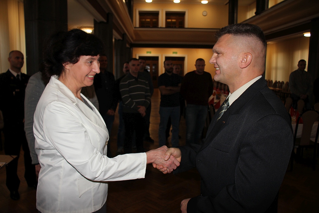 Honorowi dawcy z Hutniczej Krwi otrzymali odznaczenia i nagrody