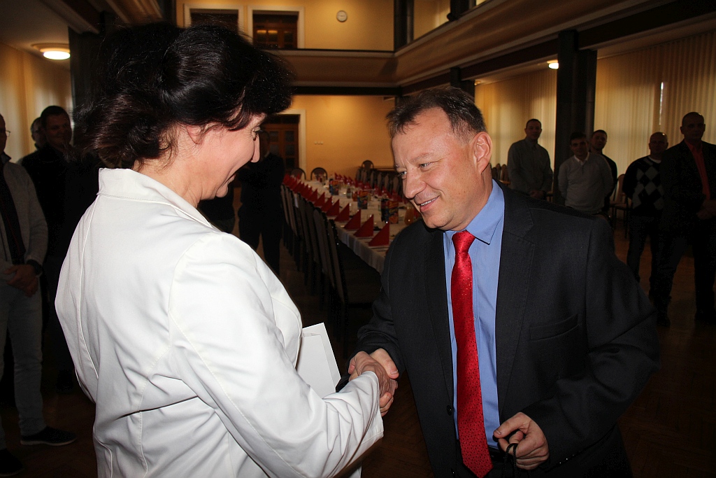 Honorowi dawcy z Hutniczej Krwi otrzymali odznaczenia i nagrody