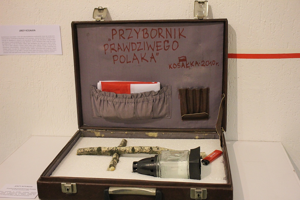 Wernisaż wystawy „Odcienie bieli i czerwieni” w Galerii Sztuki