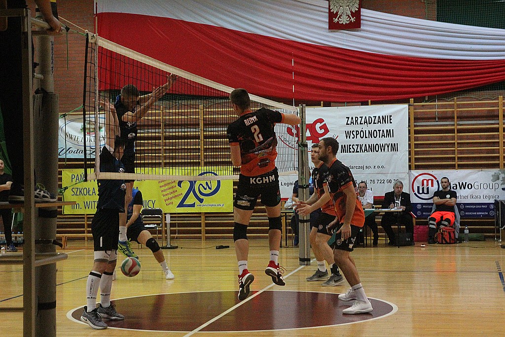 Ikar Legnica nie dał rady Chrobremu Głogów. Wygrał tylko seta