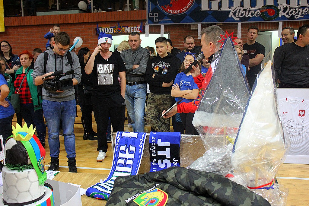 Dziesiąty Świąteczny Turniej Charytatywny na Piekarach