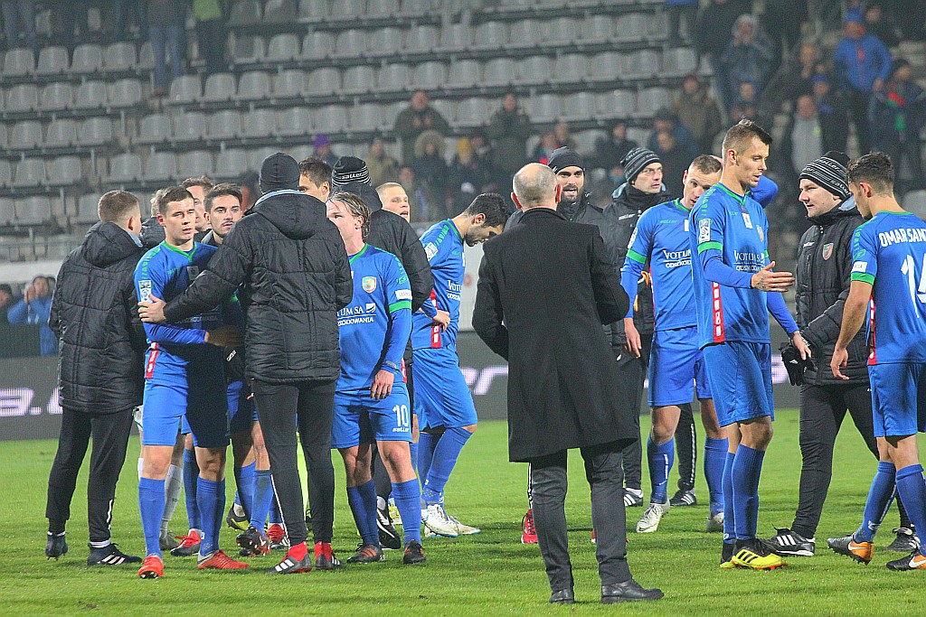 Cenny punkt Miedzi. Brawa dla piłkarzy i kibiców     
