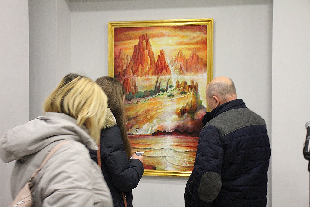Podwójny wernisaż Galerii Sztuki na zakończenie roku