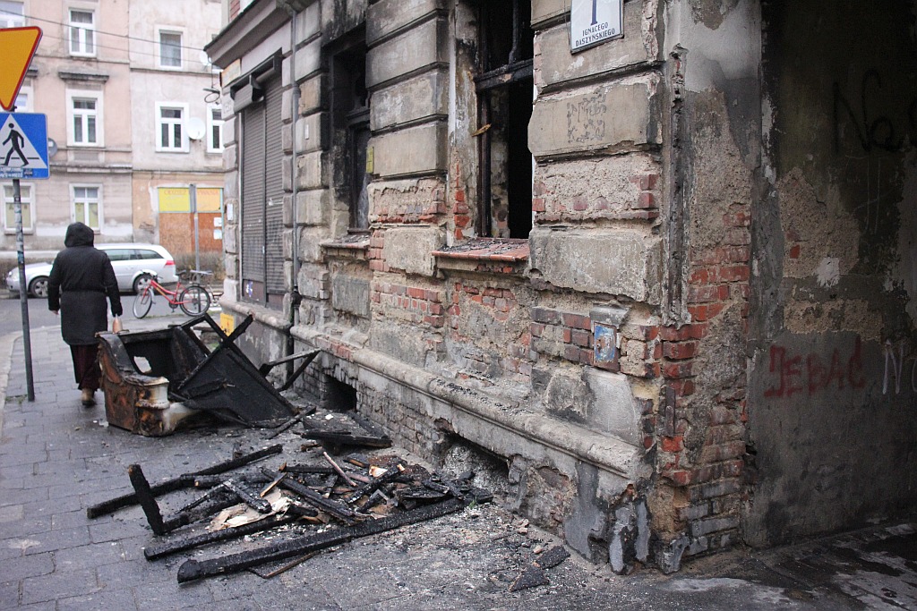 Spalił się pustostan w budynku mieszkalnym na ulicy Daszyńskiego
