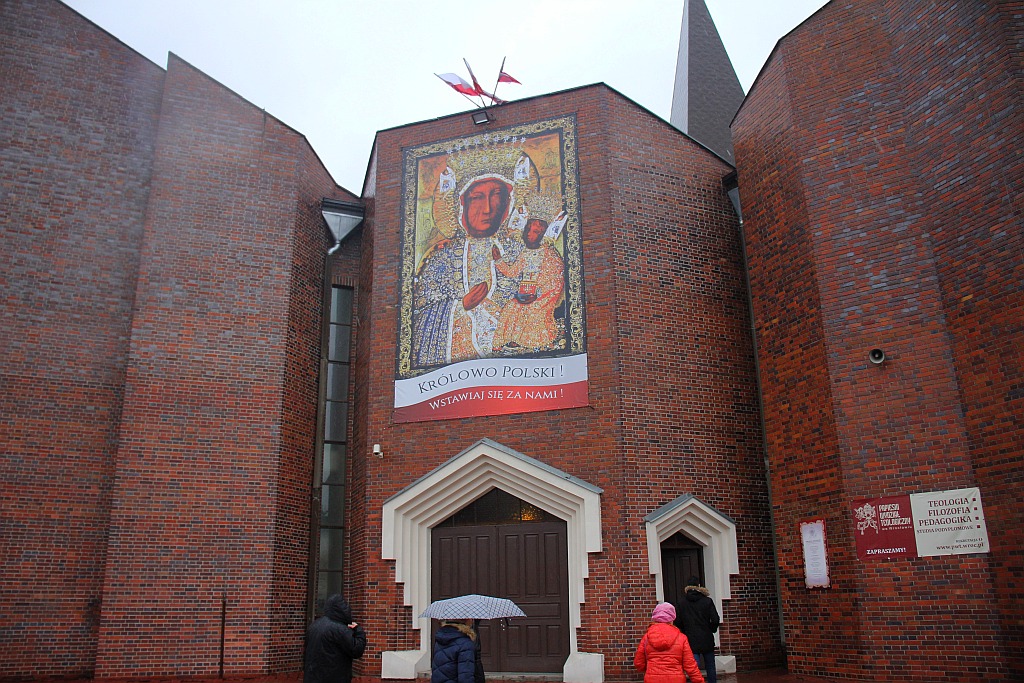 Szopki bożonarodzeniowe w legnickich kościołach        
