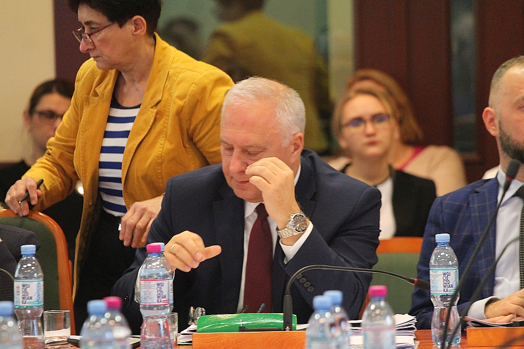 Radni przyjęli budżet na trzeciej w tym roku sesji