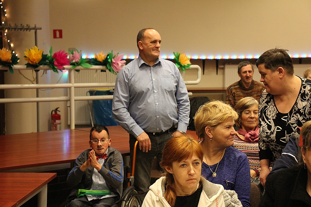 Opłatek i bal dla niepełnosprawnych z terenu diecezji legnickiej