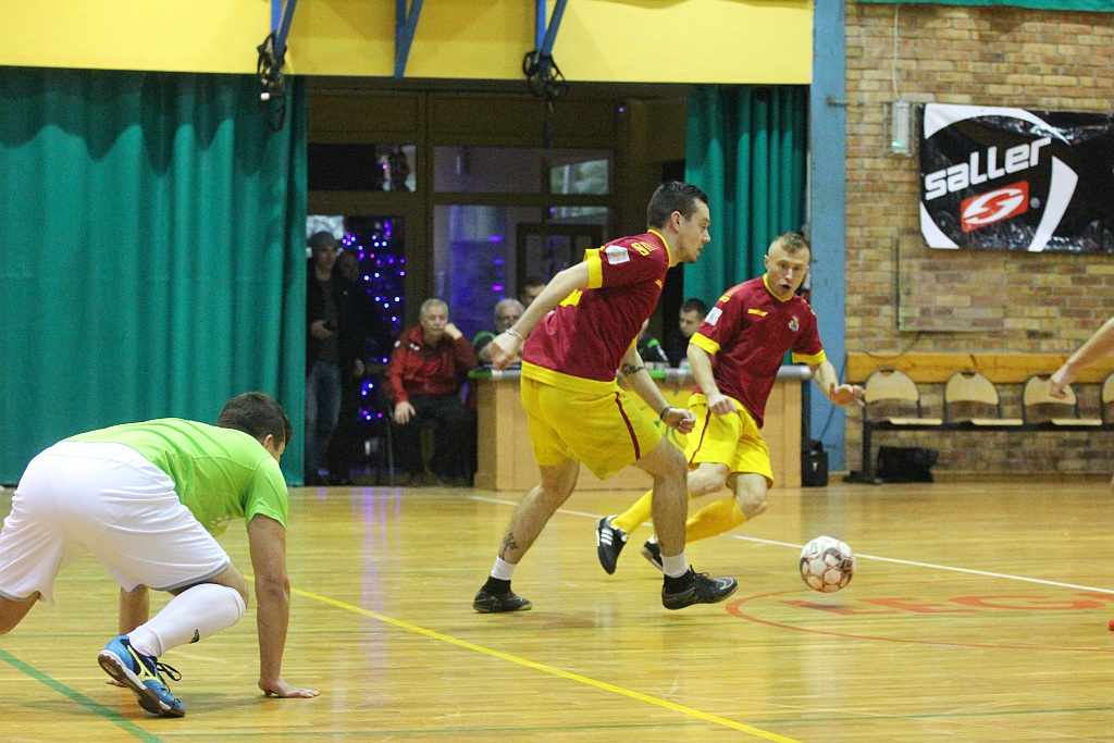 Legnicka Liga Halowa: Piąta kolejka pełna futsalowych emocji