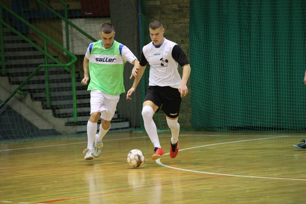 Legnicka Liga Halowa: Piąta kolejka pełna futsalowych emocji