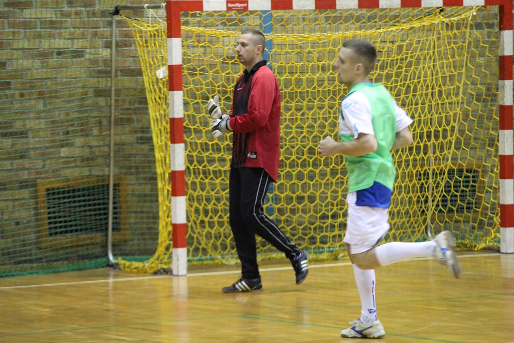Legnicka Liga Halowa: Piąta kolejka pełna futsalowych emocji