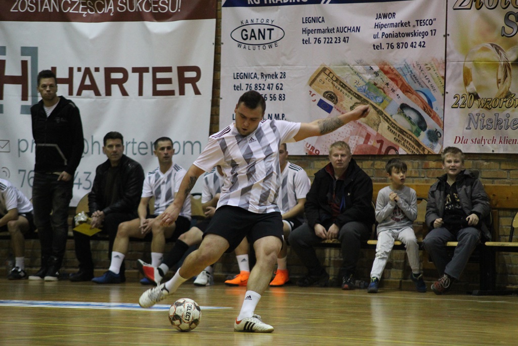 Legnicka Liga Halowa: Piąta kolejka pełna futsalowych emocji
