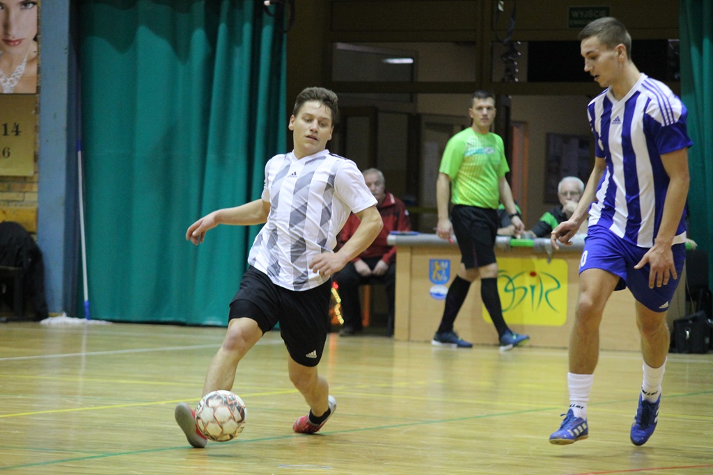 Legnicka Liga Halowa: Piąta kolejka pełna futsalowych emocji