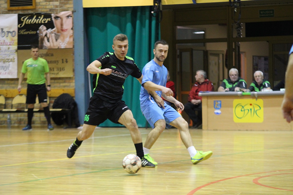 Legnicka Liga Halowa: Piąta kolejka pełna futsalowych emocji