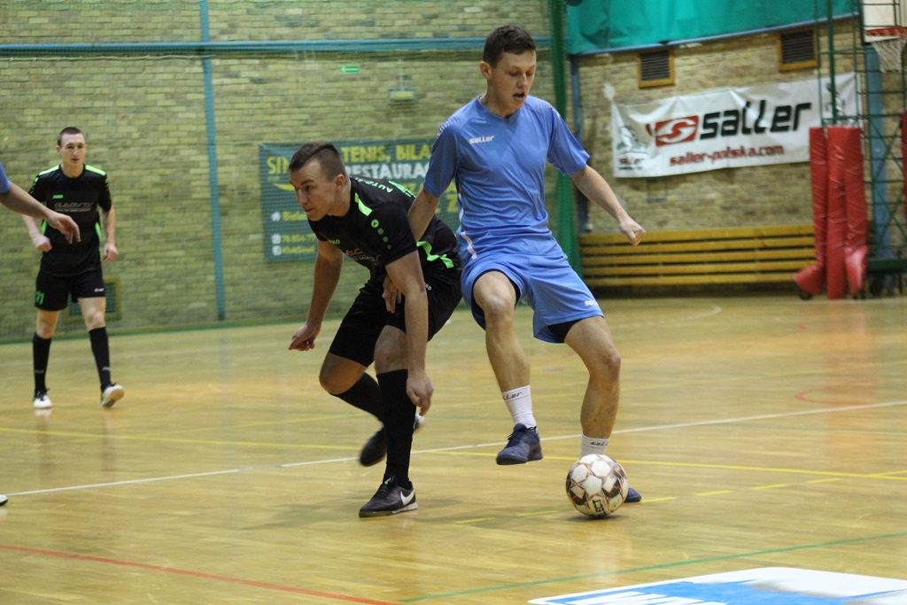 Legnicka Liga Halowa: Piąta kolejka pełna futsalowych emocji