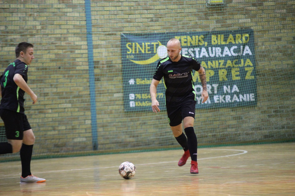 Legnicka Liga Halowa: Piąta kolejka pełna futsalowych emocji