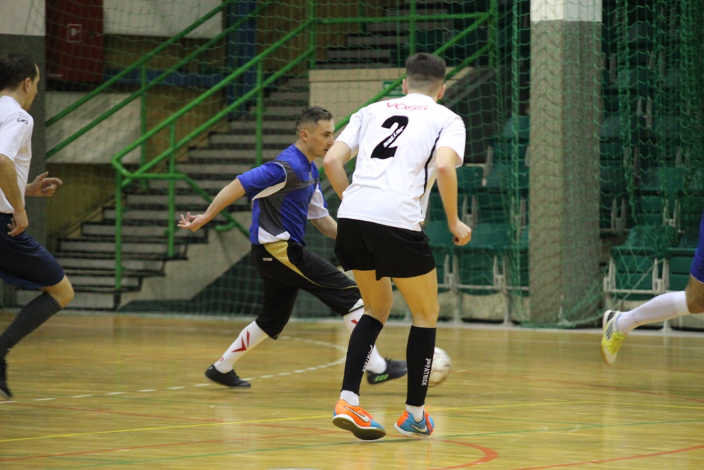 Legnicka Liga Halowa: Piąta kolejka pełna futsalowych emocji