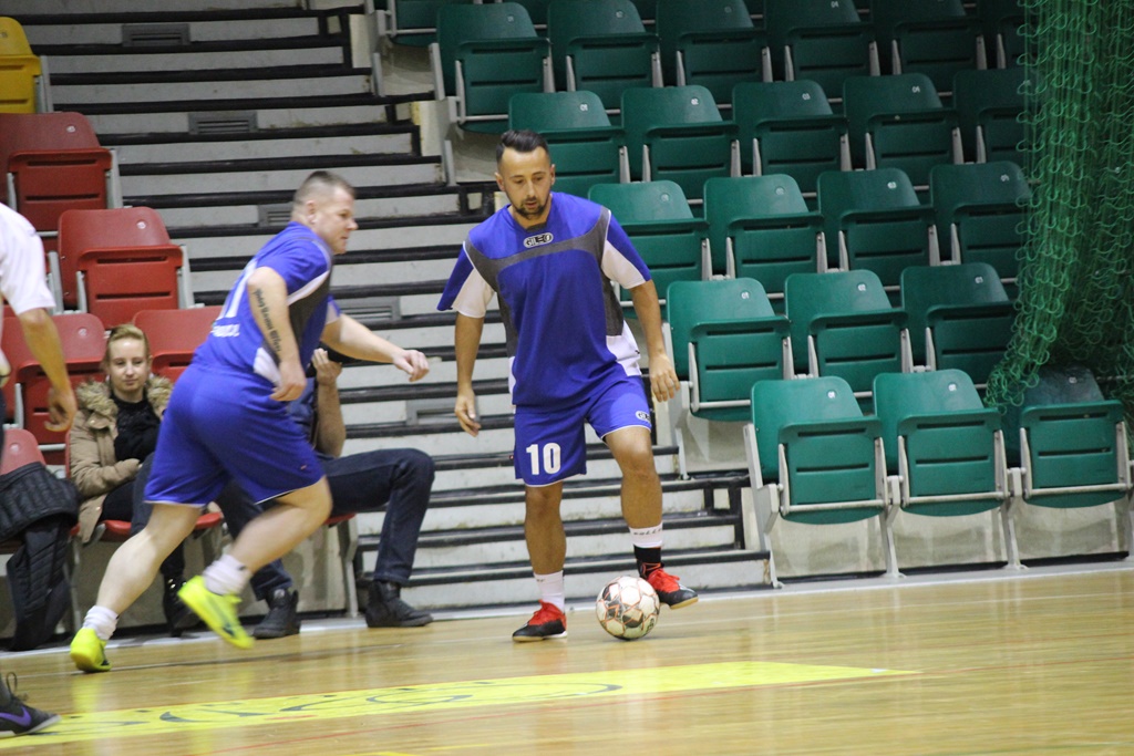 Legnicka Liga Halowa: Piąta kolejka pełna futsalowych emocji