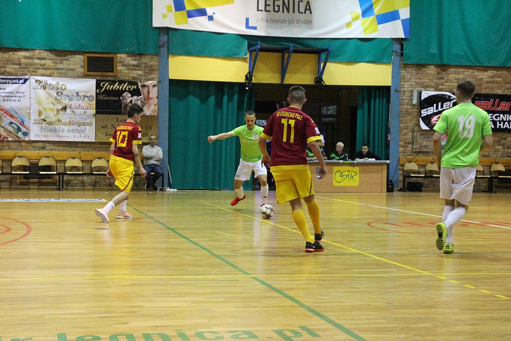 Legnicka Liga Halowa: Piąta kolejka pełna futsalowych emocji