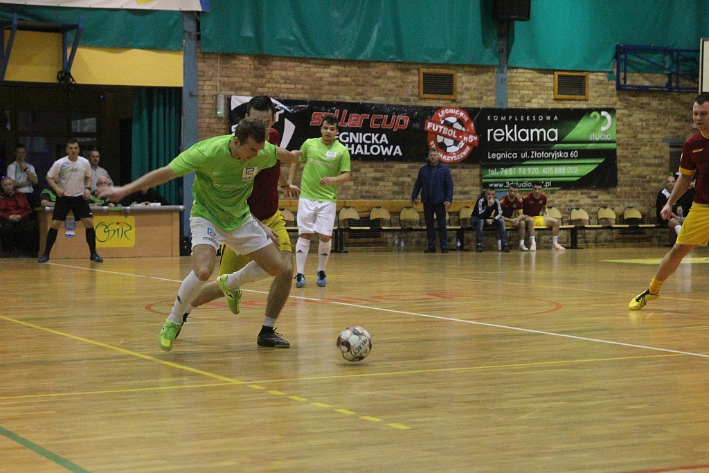 Legnicka Liga Halowa: Piąta kolejka pełna futsalowych emocji