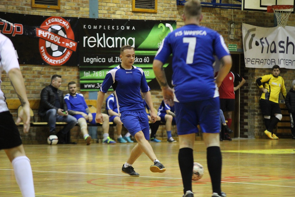 LLH: szósta seria spotkań pod znakiem niespodzianek