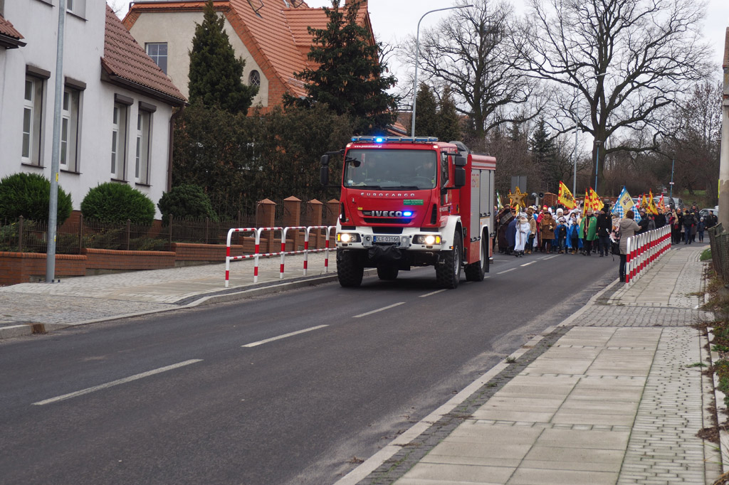 Orszak Trzech Króli zakończył się w prochowickim Rynku