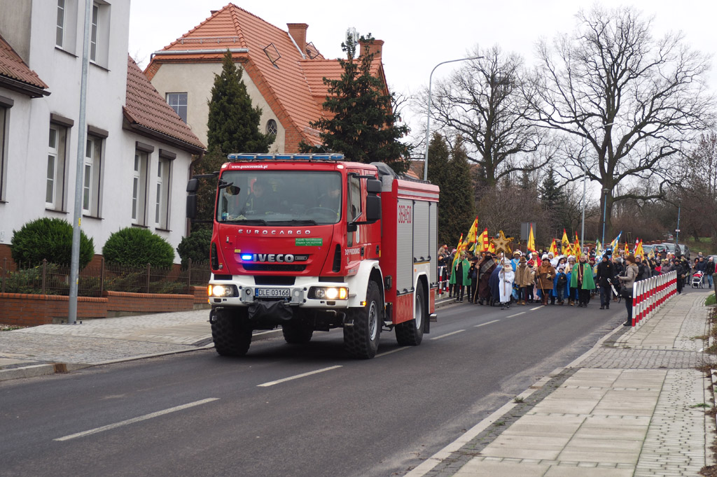 Orszak Trzech Króli zakończył się w prochowickim Rynku